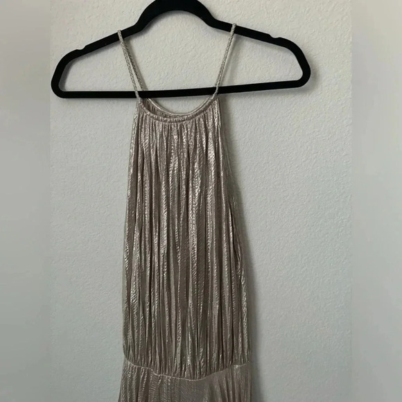 ALEXIS Scoop Neck Long Metallic Gown - S - Picture 7 of 7